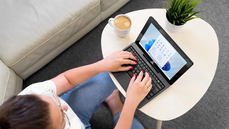 Tableta cu Tastatura 10.1 Edge Windows 11 Pro